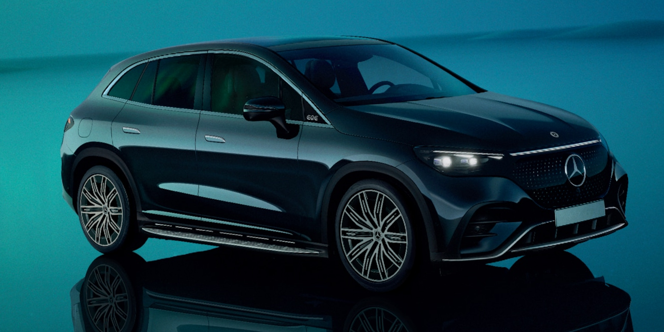 Futuristic Electric Mercedes-Benz