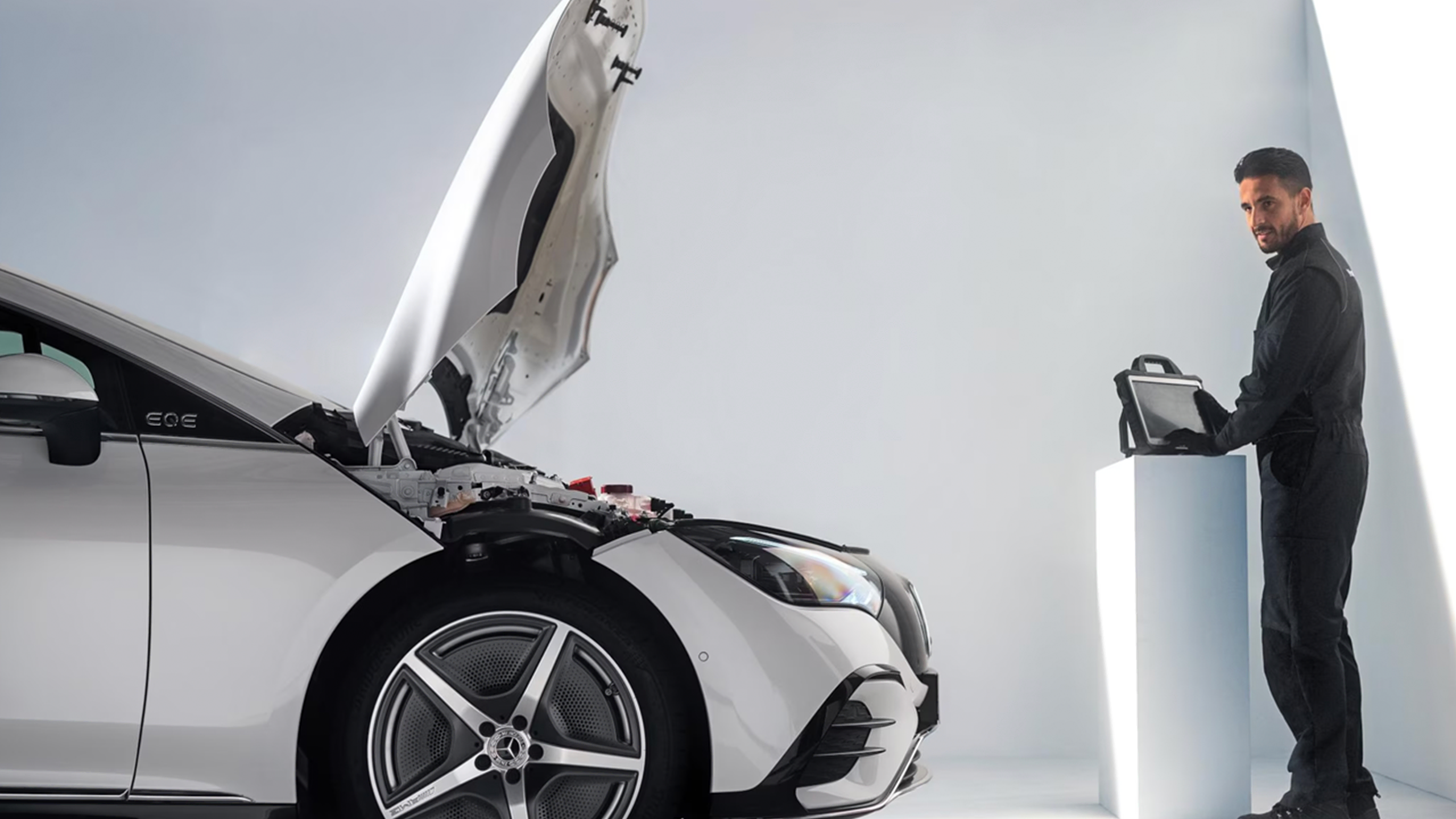 Mercedes-Benz Inconic of Success