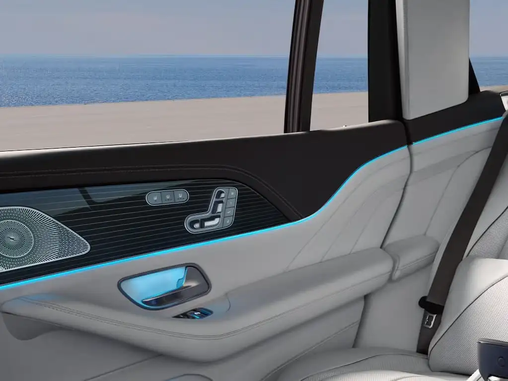 แสงรอบในห้องโดยสาร image