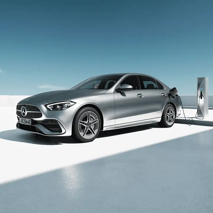 ทางเลือกอันชาญฉลาด สำหรับผู้ที่ไม่ประนีประนอมในทุกด้านของชีวิตกับ Mercedes-Benz C-Class Image