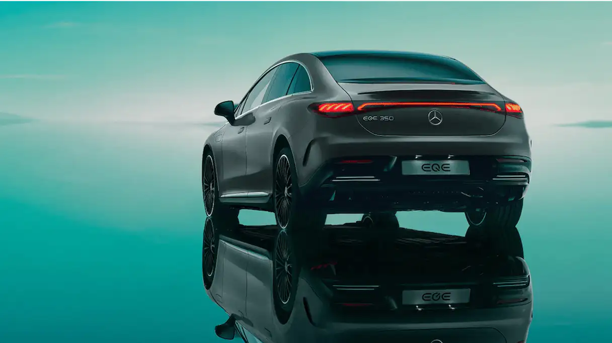 Exterior image showing mercedes-benz eqe class: การกำเนิดใหม่แห่งยนตรกรรมไฟฟ้า ภายใต้ dna แห่งความเหนือระดับ